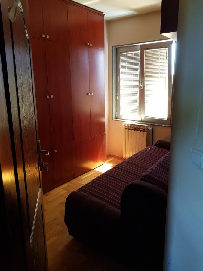 Blue Point Appartement Kragujevac Buitenkant foto